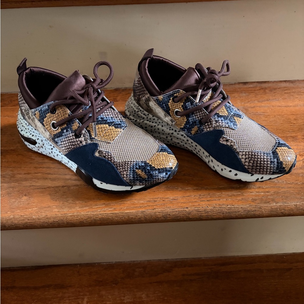 Women's Multi-Color Sneakers
